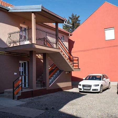 Apartmani Centar Lux New Becicherecul Mare Exterior foto