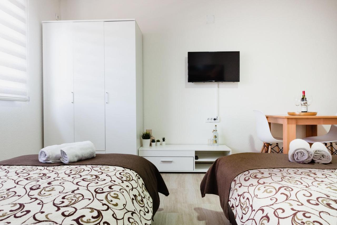 Apartmani Centar Lux New Becicherecul Mare Exterior foto