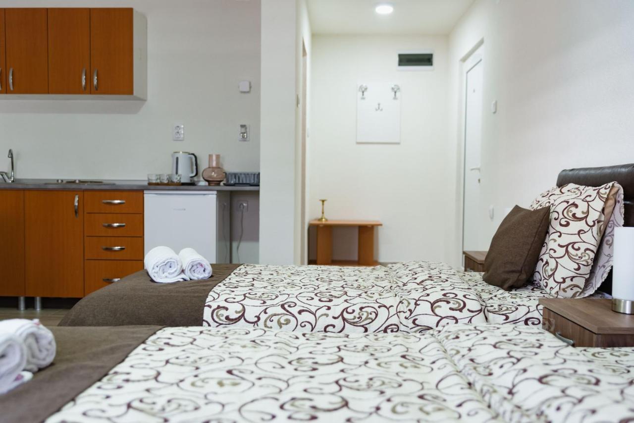 Apartmani Centar Lux New Becicherecul Mare Exterior foto