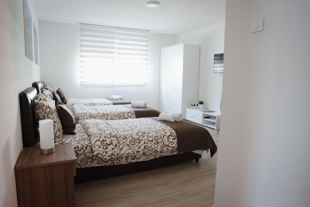 Apartmani Centar Lux New Becicherecul Mare Exterior foto
